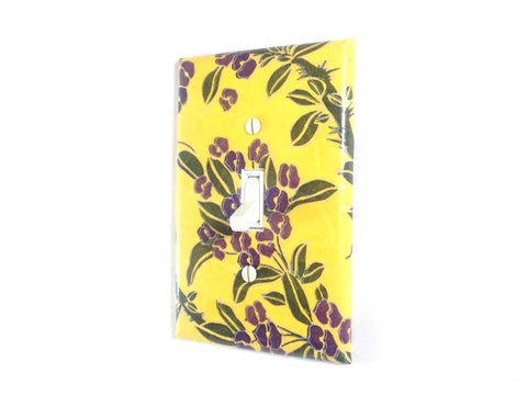 Yellow Flower Switch Plate - Single Toggle